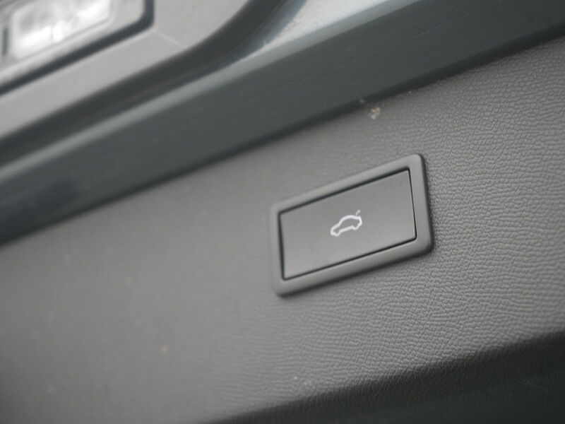 CUPRA Formentor VZ 1.4 TSI e-HYBRID SHZ ACC PANO LEDER