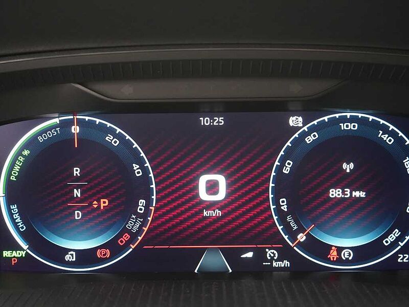 SKODA OCTAVIA Combi RS LED VIRT DSG SHZ PDC