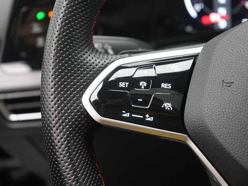 Volkswagen Golf VIII GTI Clubsport 45 MATRIX PANO HUD KAM S