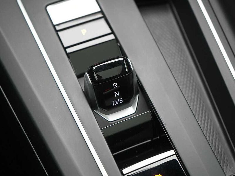 Volkswagen Golf VIII GTI Clubsport 45 MATRIX PANO HUD KAM S