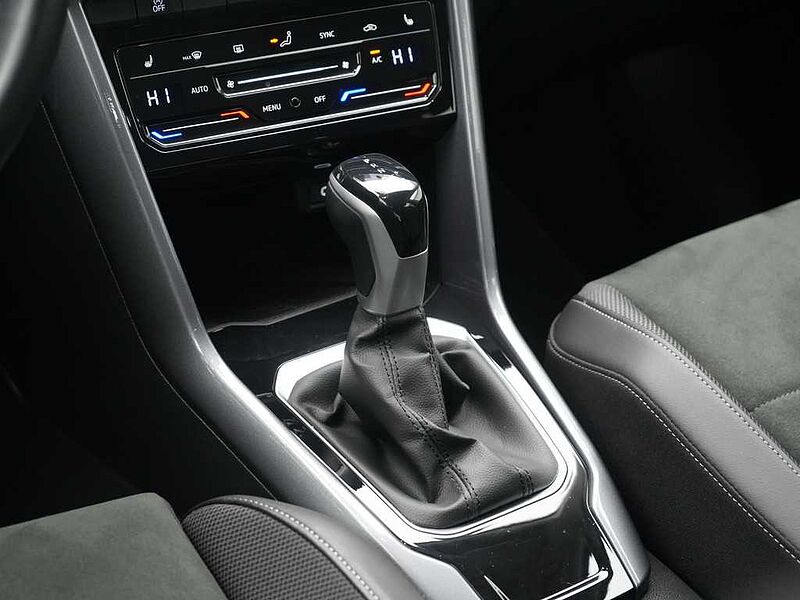 Volkswagen T-Roc Style DSG ACC NAVI APP KAM SHZ PDC VIRT