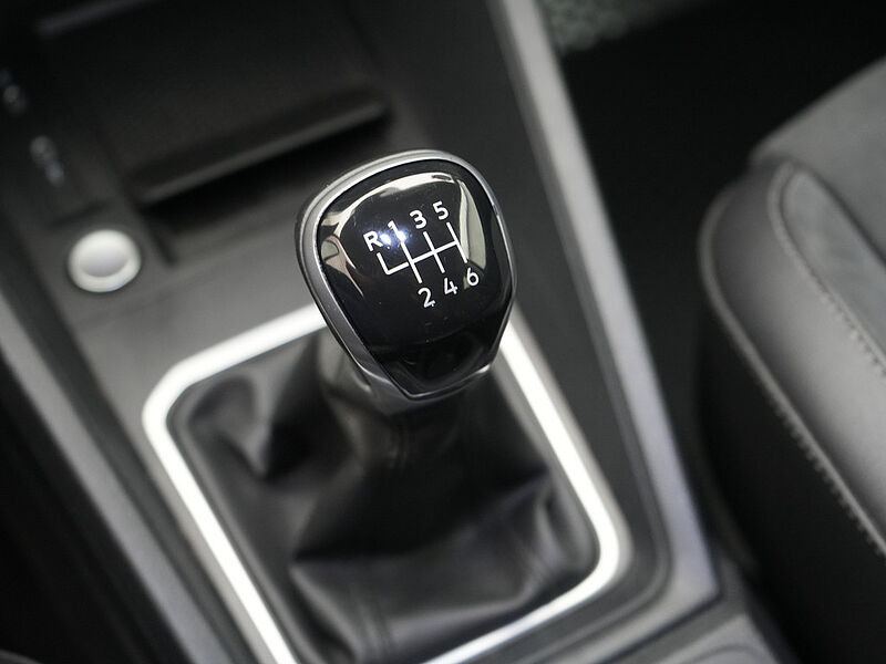 Volkswagen Caddy Maxi Style 7-SITZER VIRT LED KAM SHZ