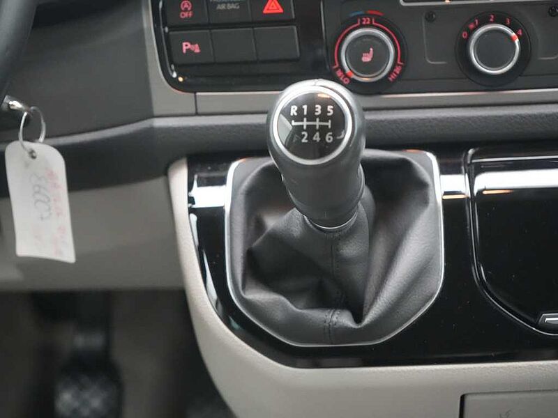 Volkswagen T6 PDC SHZ KAMERA STANDHZ LED