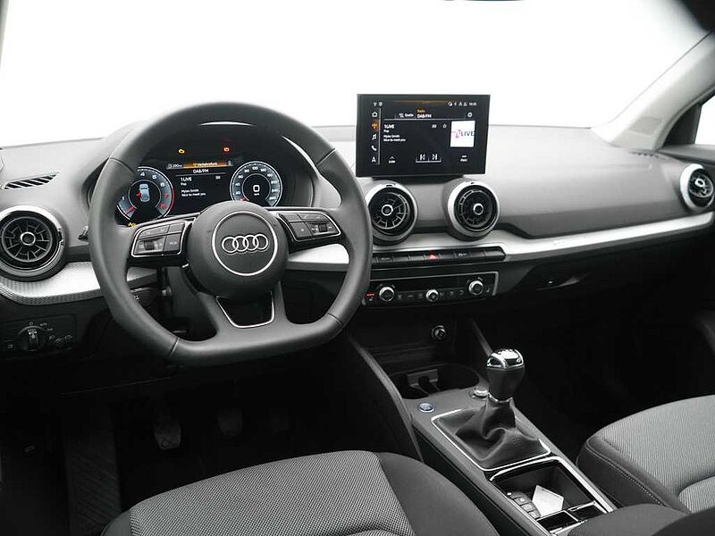 Audi Q2 S line AHK VIRT CARPLAY SHZ PDC LED