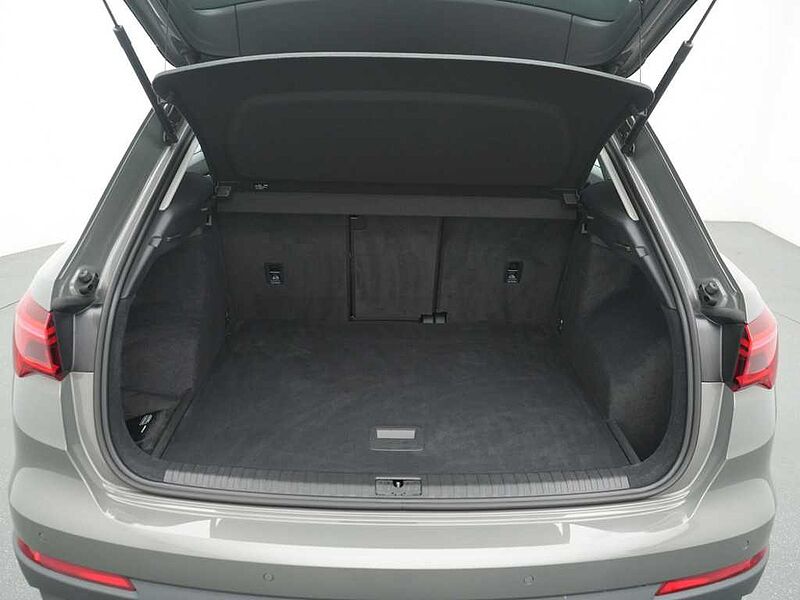 Audi Q3 NAVI KAM LED PDC