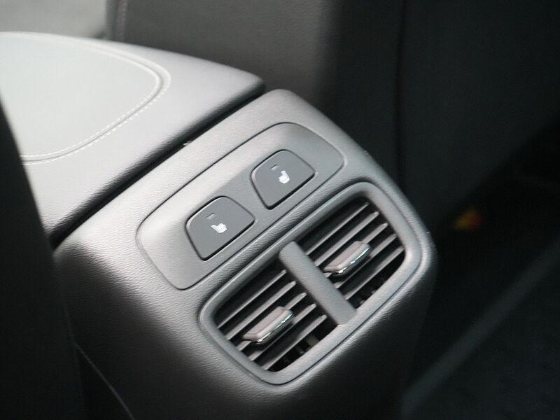 Opel Insignia AHK MATRIX PANO HUD KAM SHZ