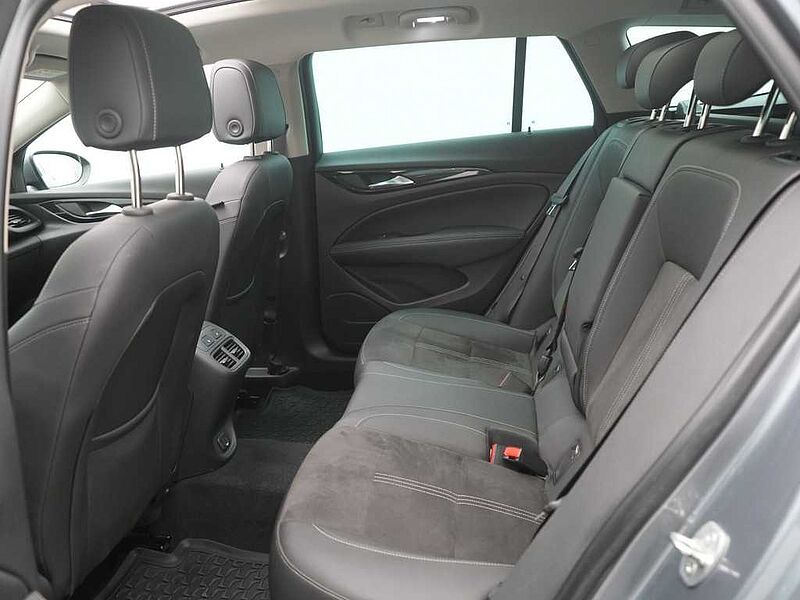 Opel Insignia AHK MATRIX PANO HUD KAM SHZ