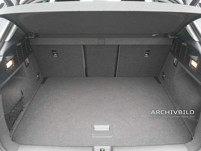 Audi Q2 advanced LED VIRT STANDHZ AHK SHZ