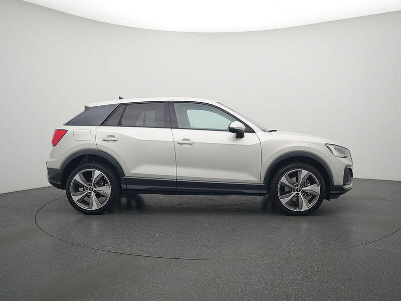 Audi Q2 AHK LED SHZ PDC