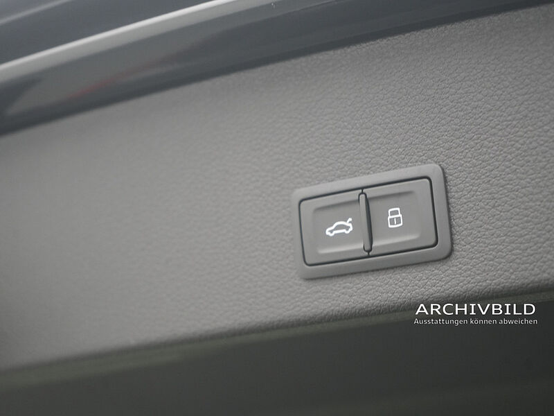 Audi Q2 1.0 30 TFSI S line MATRIX VIRT AHK NAVI SHZ