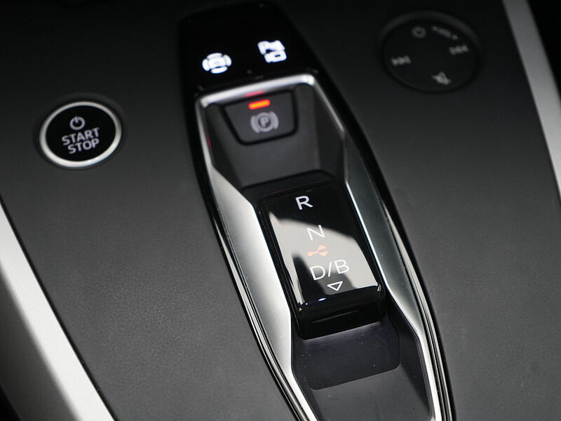 Audi Q4 LED SHZ KAM PDC KLIMA