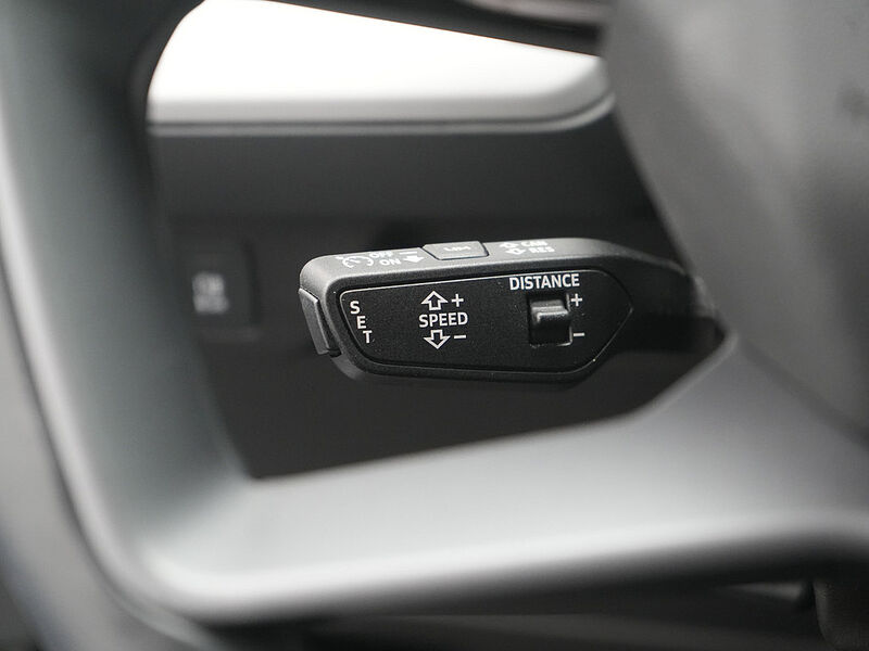 Audi Q4 LED SHZ KAM PDC KLIMA