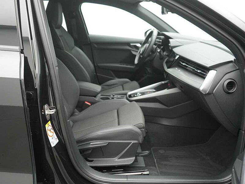 Audi A3 Sportback 40 e advanced LED SHZ PDC ACC KLIMA