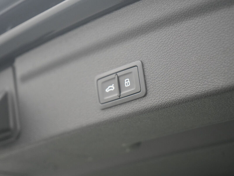 Audi Q3 LEDER SONOS ACC AHK LED 360°