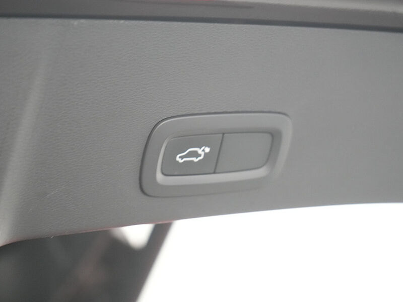 Volvo XC40 LEDER KAM NAVI LED PDC