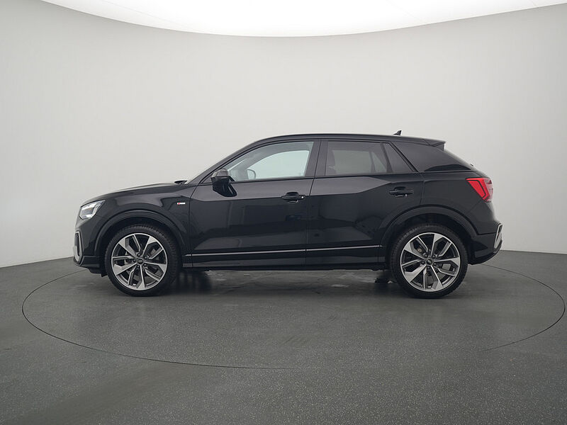 Audi Q2 1.0 30 TFSI S line MATRIX AHK SHZ PDC NAVI
