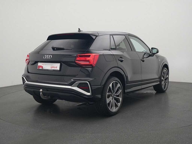 Audi Q2 1.0 30 TFSI S line MATRIX AHK SHZ PDC NAVI