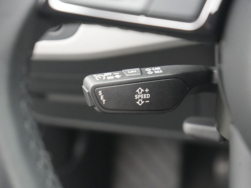 Audi A4 SHZ NAVI STANDHZ LED PANO