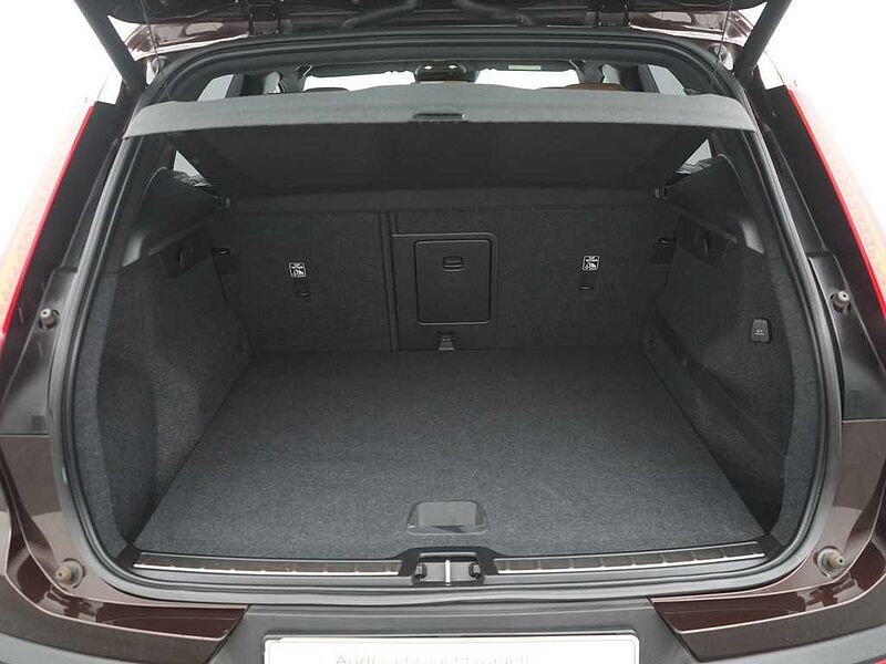 Volvo XC40 T4 Inscription NAVI KAM SHZ PDC LED AHK