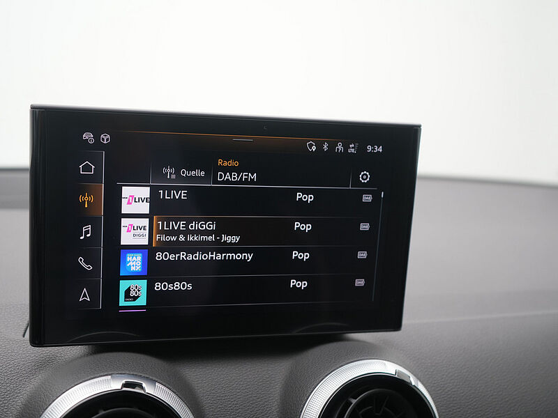Audi Q2 advanced AHK NAVI CARPLAY VIRT SHZ KAM PDC