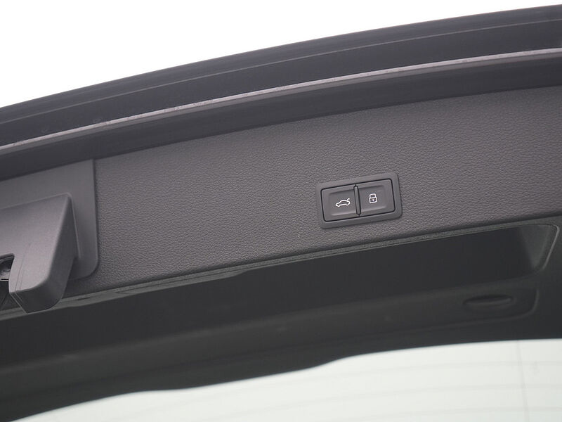 Audi Q2 35 S TRON SHZ LED PDC KLIMA PORT NAVI