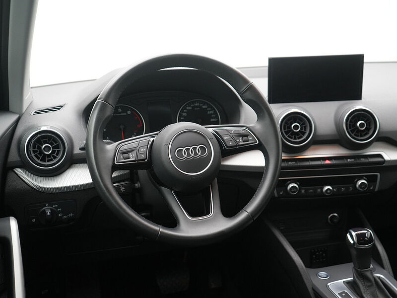 Audi Q2 35 S TRON SHZ LED PDC KLIMA PORT NAVI