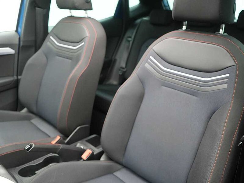 SEAT Ibiza DSG LED PANO KAM SHZ PDC