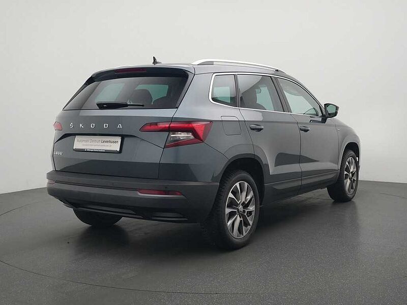 SKODA KAROQ Clever DSG LED KAM SHZ PDC W-LAN
