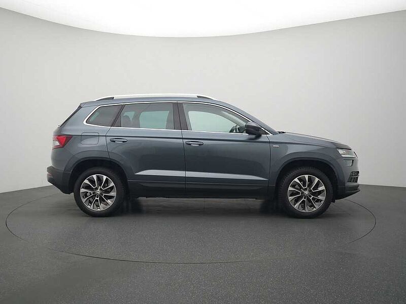 SKODA KAROQ Clever DSG LED KAM SHZ PDC W-LAN