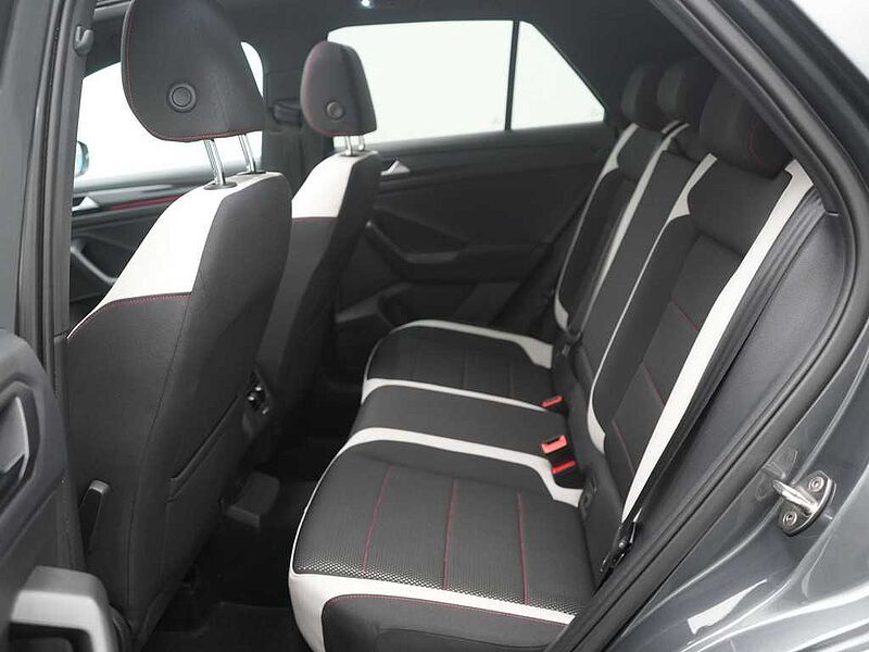 Volkswagen T-Roc Sport 4M DSG LED PANO KAM SHZ PDC