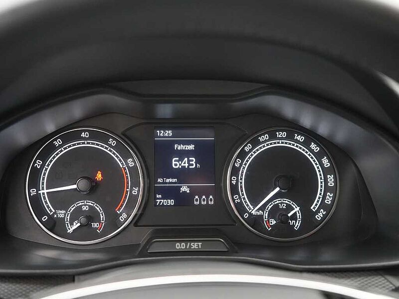 SKODA KAMIQ SHZ KLIMA PDC