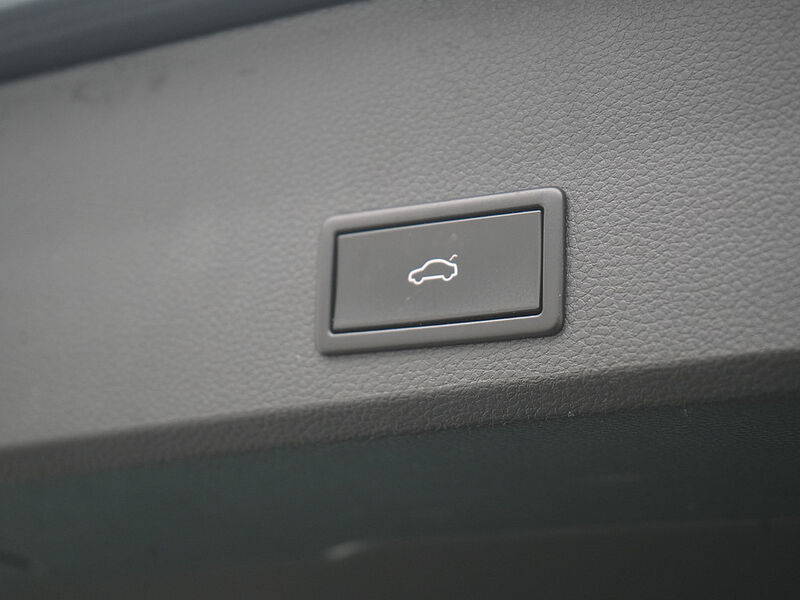 CUPRA Ateca 4Drive DSG 360° LED KAM SHZ PDC