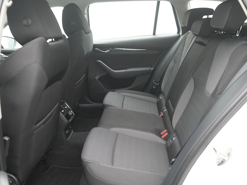 SKODA OCTAVIA Combi iV LED VIRT AHK SHZ DSG KLIMA