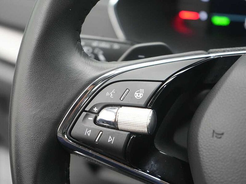 SKODA OCTAVIA Combi iV LED VIRT AHK SHZ DSG KLIMA