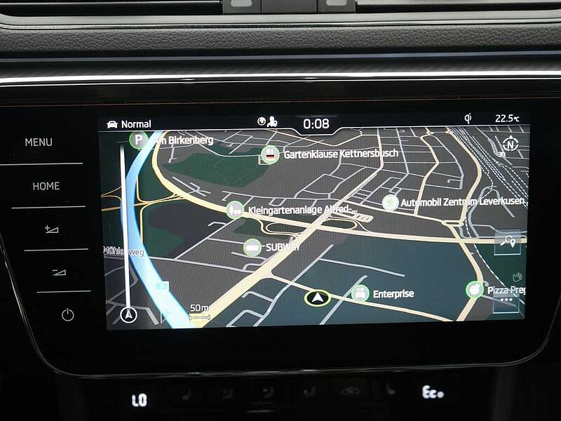 SKODA SUPERB Combi iV Sportline DSG MATRIX PANO AHK