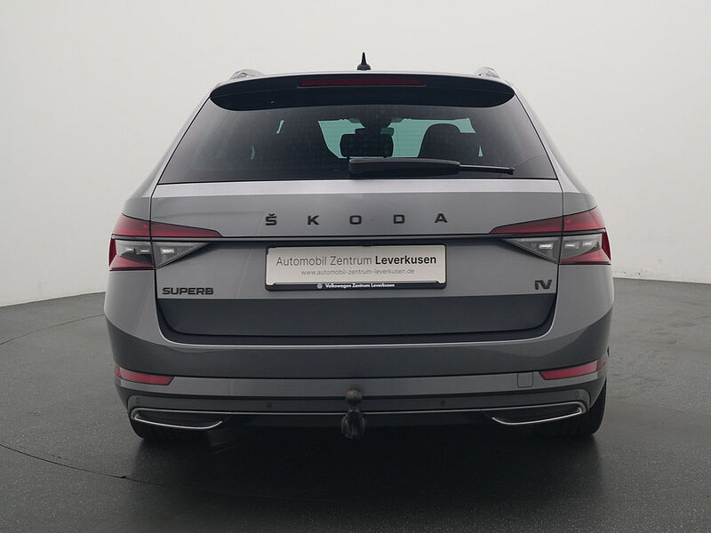 SKODA SUPERB Combi iV Sportline DSG MATRIX PANO AHK