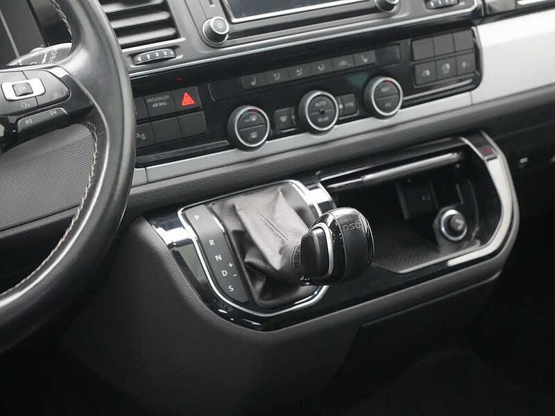 Volkswagen T6 AHK ACC STANDHZ LED HGSD