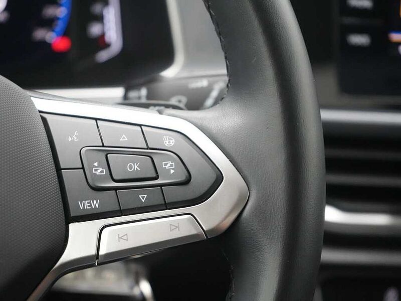 Volkswagen T-Roc DSG ACC STANDHZ LED PDC