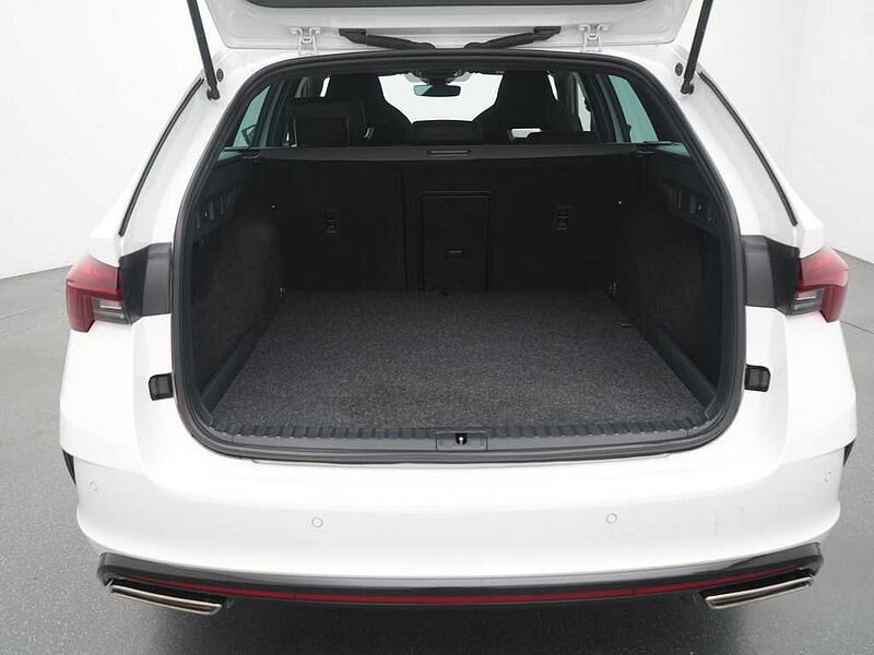 SKODA OCTAVIA Combi iV RS DSG VIRT AHK CARPLAY LED SHZ