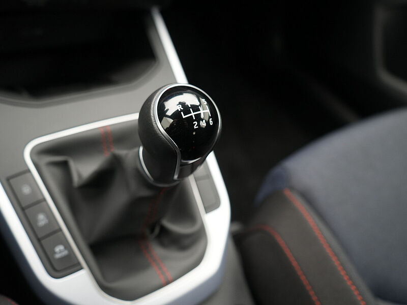 SEAT Arona LED KAM PDC SHZ NAVI KLIMA