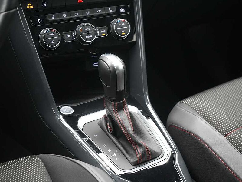 Volkswagen T-Roc Sport ACC AHK NAVI KAM SHZ PDC