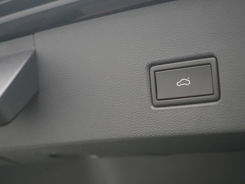 Volkswagen T-Roc Sport ACC AHK NAVI KAM SHZ PDC