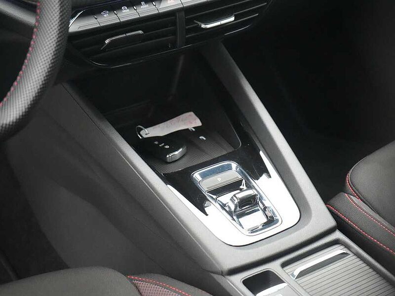 SKODA OCTAVIA DSG SHZ LED PDC KLIMA