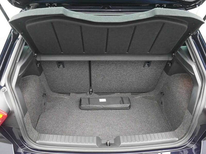 SEAT Ibiza FR DSG PANO LED KAM SHZ PDC