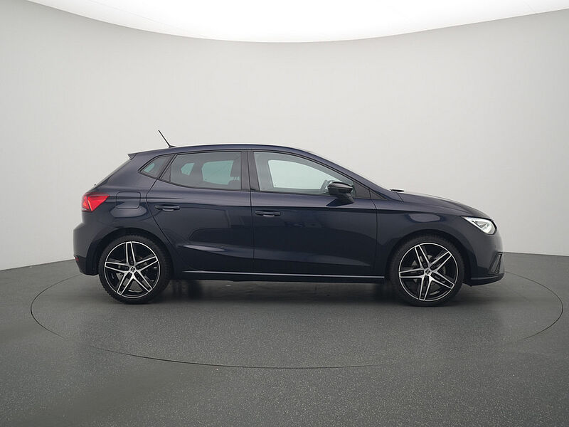 SEAT Ibiza FR DSG PANO LED KAM SHZ PDC