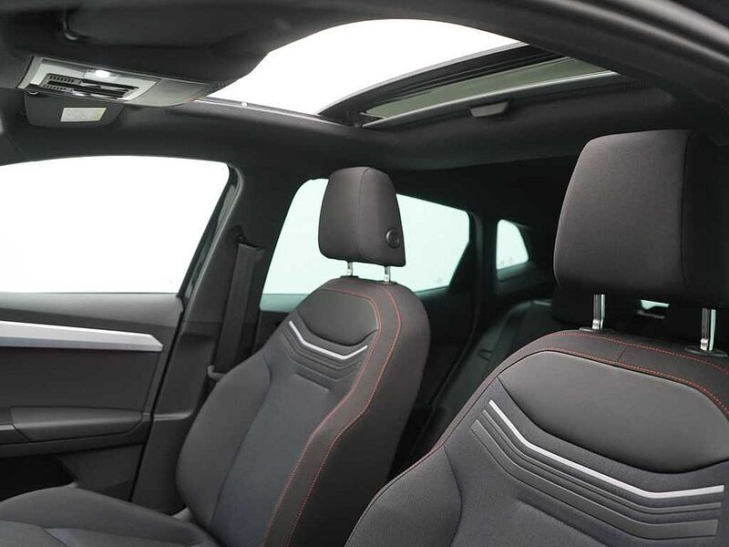 SEAT Ibiza FR DSG PANO LED KAM SHZ PDC