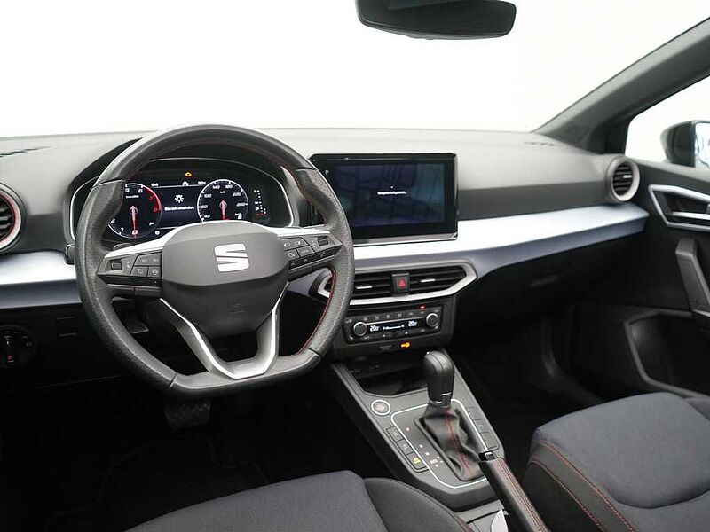 SEAT Ibiza FR DSG PANO LED KAM SHZ PDC