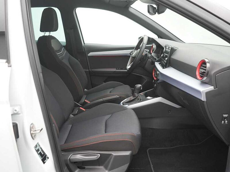 SEAT Arona FR LED DSG AHK SHZ KAM ACC PDC