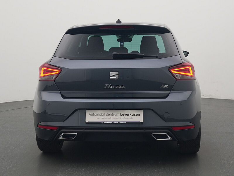 SEAT Ibiza DSG LED KAM PANO SHZ PDC