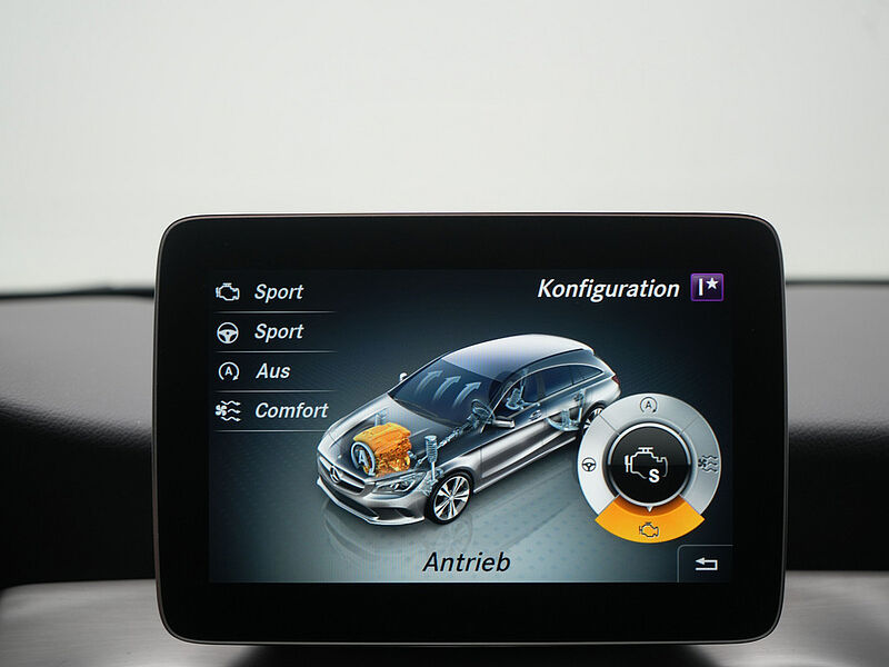 Mercedes-Benz CLA 220 SB Urban 4MATIC LED KAM SHZ PTS STANDHZ